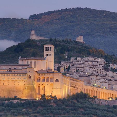 Albergo La Rocca Assisi Exteriör bild