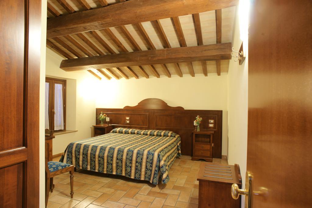 Albergo La Rocca Assisi Rum bild