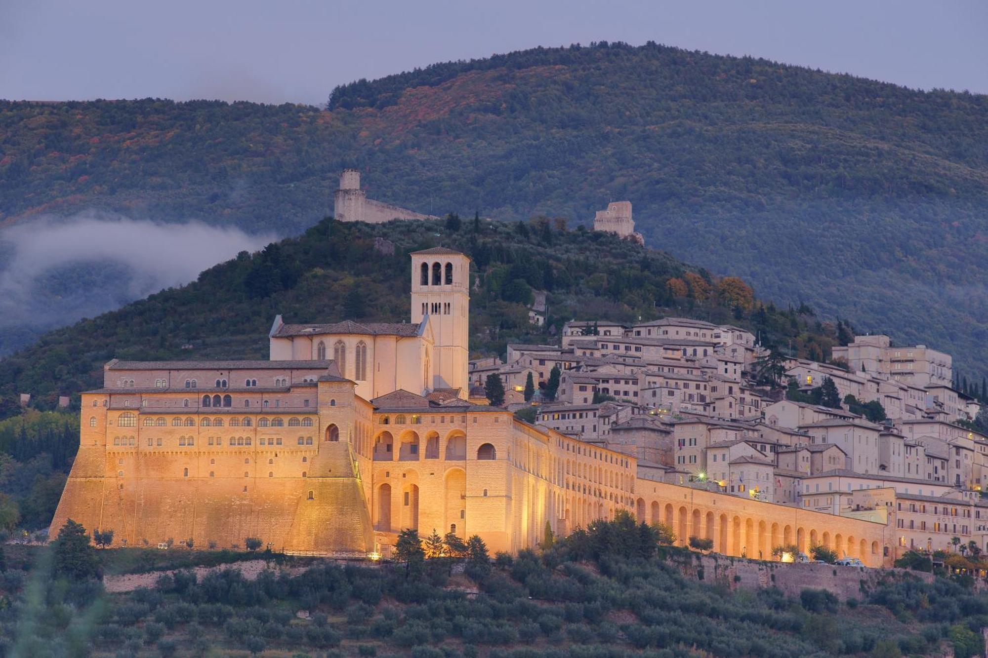 Albergo La Rocca Assisi Exteriör bild